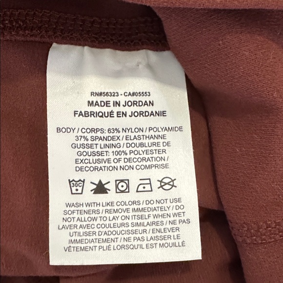 Nike Women's High-Waisted Biker Shorts Set of 2 - Picture 6 of 7